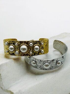 Hammered Metal Pearl Accent Cuff Bracelet NWT
